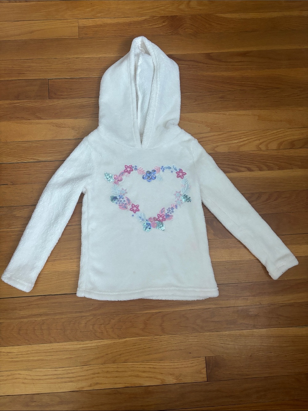 Cynthia Rowley White Hooded Pullover with Pastel Floral Heart